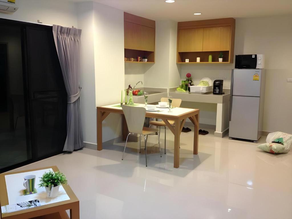 Ipremium Sukhumvit 81 Hotel Бангкок Экстерьер фото