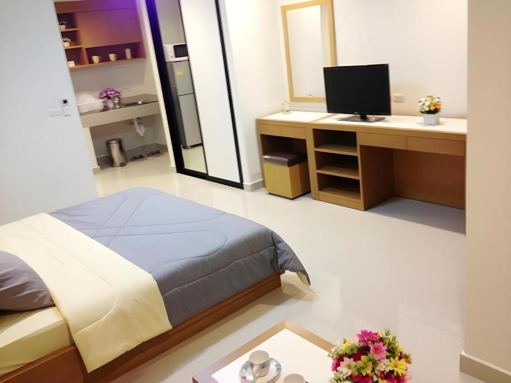 Ipremium Sukhumvit 81 Hotel Бангкок Экстерьер фото