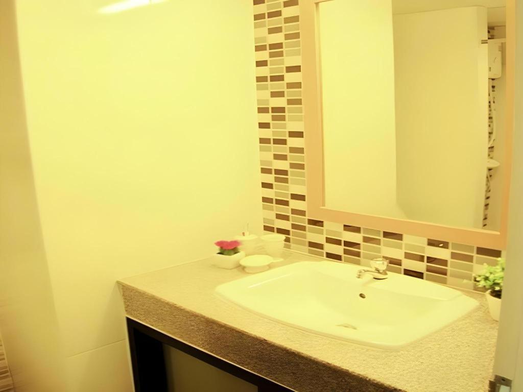 Ipremium Sukhumvit 81 Hotel Бангкок Экстерьер фото