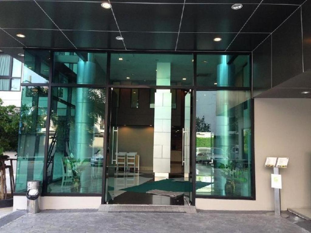 Ipremium Sukhumvit 81 Hotel Бангкок Экстерьер фото