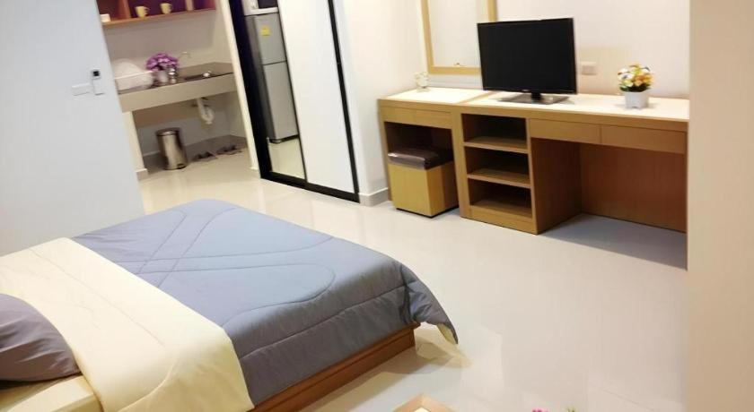 Ipremium Sukhumvit 81 Hotel Бангкок Экстерьер фото