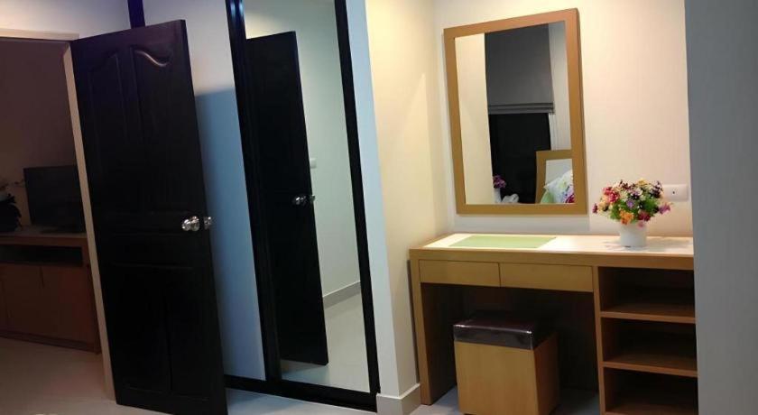 Ipremium Sukhumvit 81 Hotel Бангкок Экстерьер фото