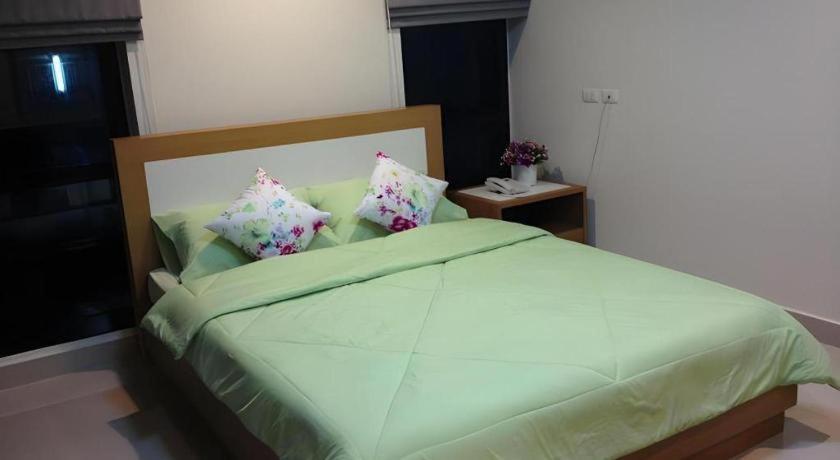 Ipremium Sukhumvit 81 Hotel Бангкок Экстерьер фото