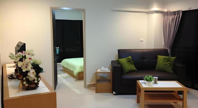 Ipremium Sukhumvit 81 Hotel Бангкок Экстерьер фото