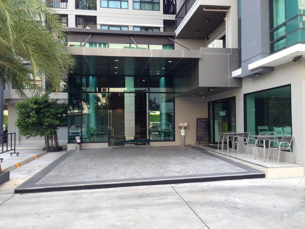 Ipremium Sukhumvit 81 Hotel Бангкок Экстерьер фото